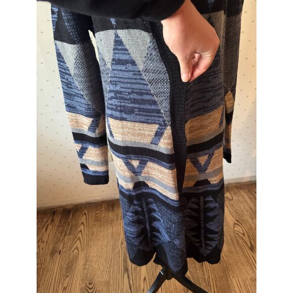 NOSTALGIA Blue Pattern Cardigan Size Small - Picture 4 of 7